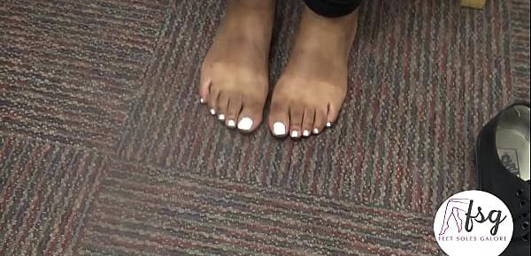  Ebony Candid College Ethiopian Feet Soles and Toes